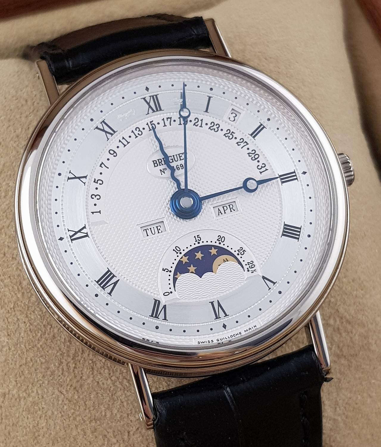 Classique Retrograde Perpetual Calendar