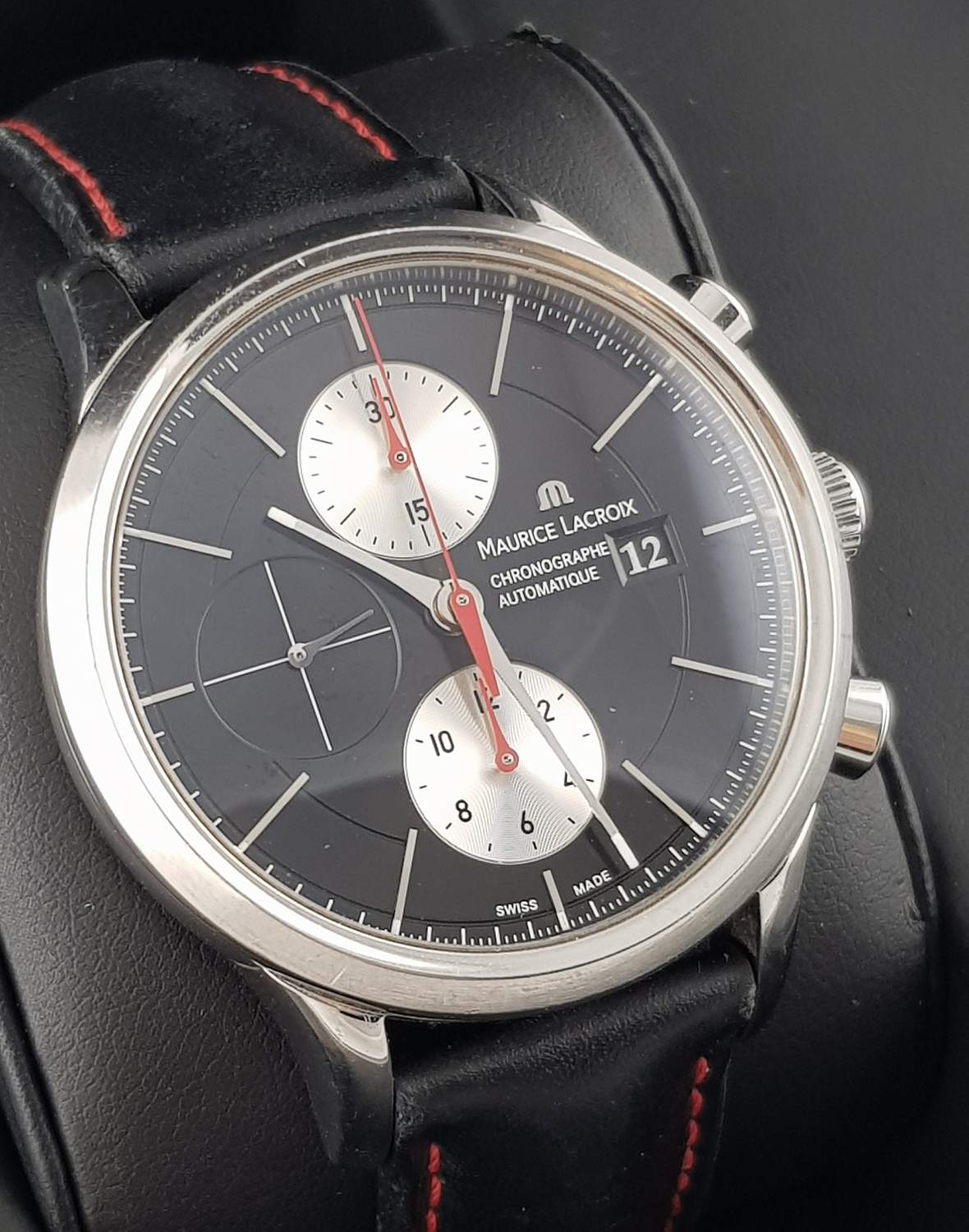 Les Classiques Chronograph Limited Edition