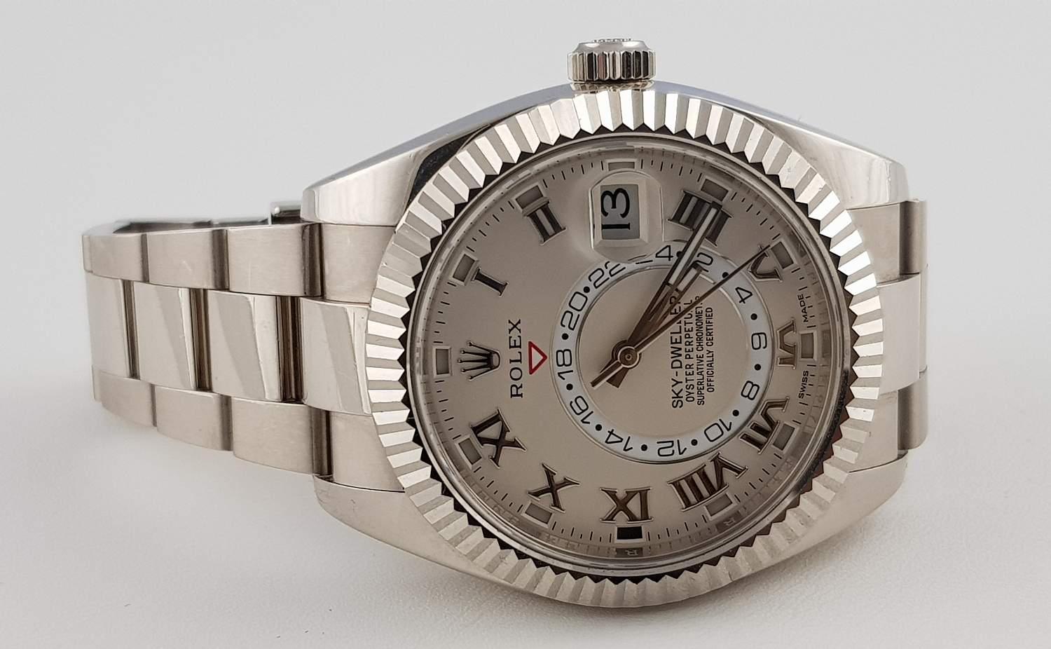 Sky-Dweller 42mm White Gold